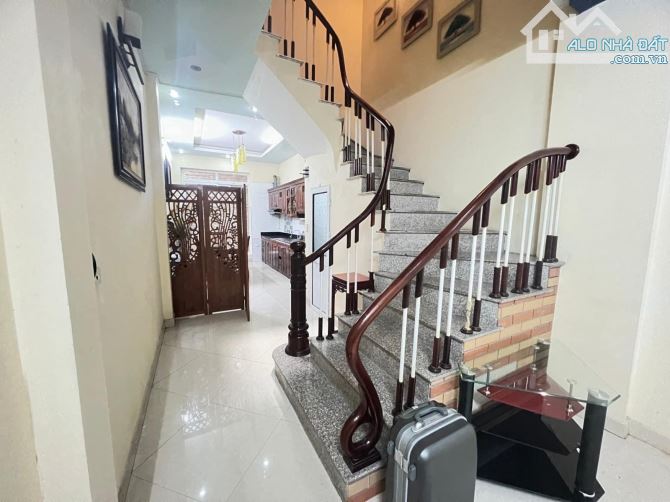 Bán nhà Bùi Xương Trạch 64m2 - 5 tầng - giá 6.4 tỷ  DIỆN TÍCH RỘNG - GIÁ ĐẦU TƯ + Nhà 5 tầ - 2