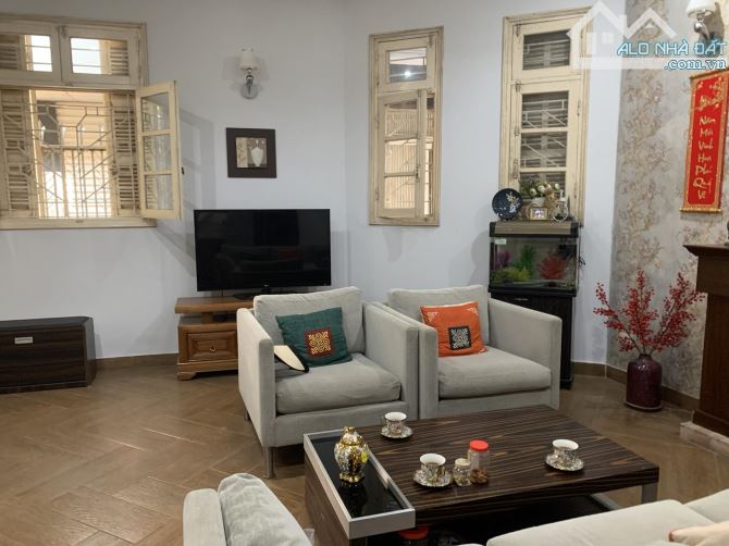 Bán biệt thự Vân Hồ, HBT 90m x5T chỉ 17 tỷ ô MT 10m vườn cây kiến trúc Pháp ở & kinh doanh - 2