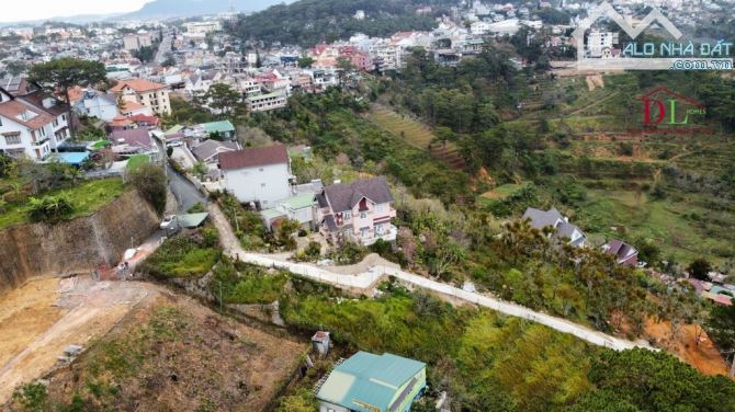 BÁN ĐẤT 1.855M2 - VỊ TRÍ NGAY ĐẦU ĐÈO PRENN - VIEW ĐỒI THÔNG SẴN 300M2 THỔ CƯ - 2