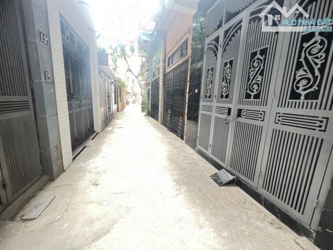 Bán nhà Bùi Xương Trạch 64m2 - 5 tầng - giá 6.4 tỷ  DIỆN TÍCH RỘNG - GIÁ ĐẦU TƯ + Nhà 5 tầ - 3