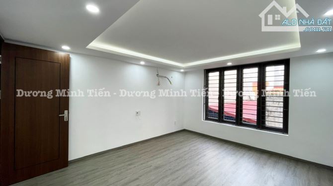 Nhà 4 tầng phân lô tuyến 2 Văn Cao - 73m2 - Cách mặt đường 100m - 6