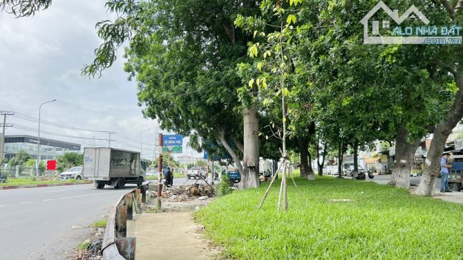 🏘️ Nhà 1 Lầu Mặt Tiền Đường Song Hành Quốc Lộ 1A Giá 4 Tỷ