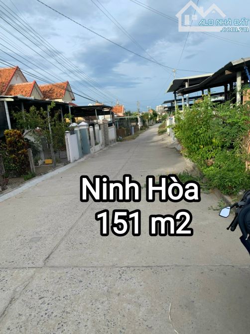 "Bán gấp đất thổ cư Ninh Diêm, Ninh Hòa cách biển dốc lết 1,3km, cách đường chính Hà Huy