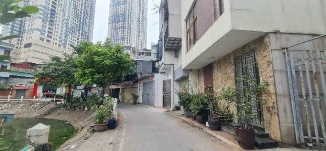 Bán nhà Ngọc Lâm, Long Biên 60 mét X 5 tầng, thang máy, ô tô quay đầu thoải mái - 1