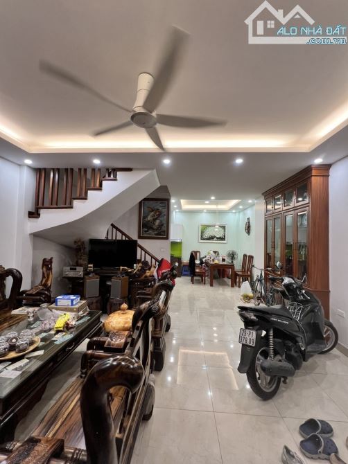 P/lô ô tô, vỉa hè kinh doanh Linh Đàm - Hoàng Mai, DT 50m2 x 5T, Nhỉnh 13 tỷ