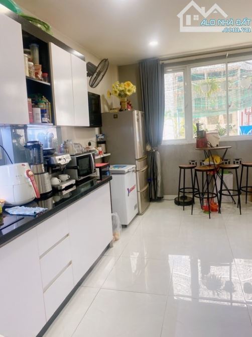 BÁN NHÀ HẺM 8M NGAY SÁT MT XÔ VIẾT NGHỆ TĨNH 3 TẦNG P17 B.THẠNH 5.7 TỶ