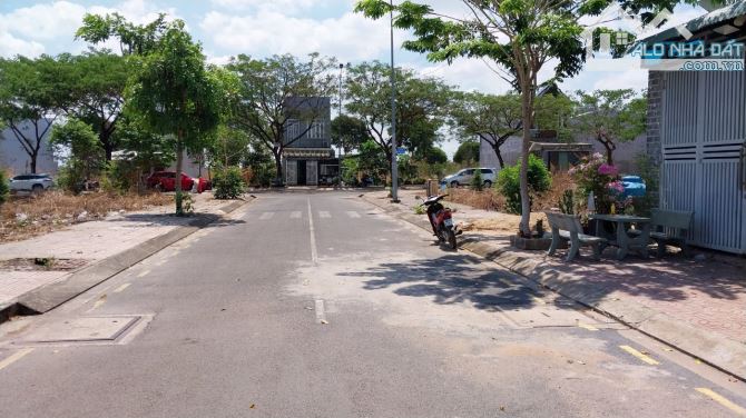 Bán lô đất Thổ cư, Mặt Tiền đường Nguyễn Đình Chiểu, thị trấn Trảng Bom - 1