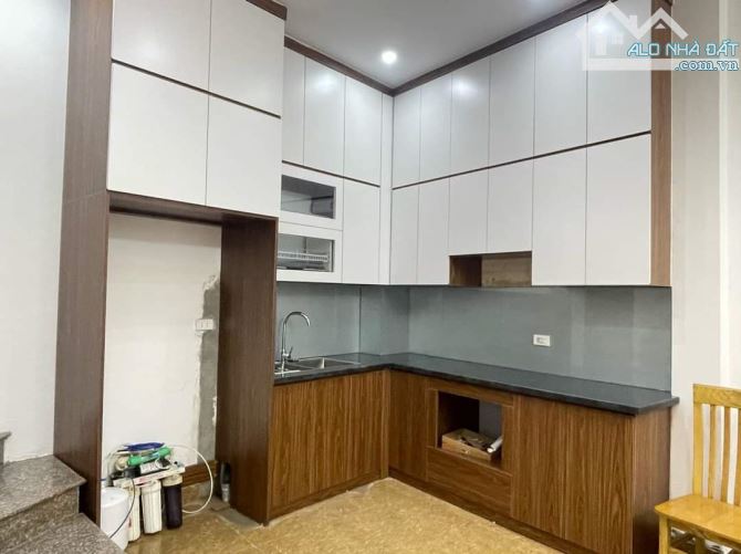 Bán nhà Ngô Quyền Hà Đông  40m2x4T,  mặt tiền5m .Lh: - 1