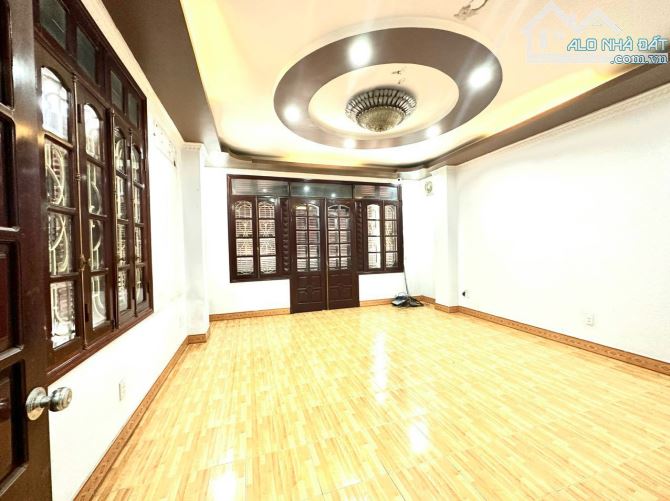 70m 5 tầng - Mặt Đường Trần Nguyên Hãn - Vị Trí Đẹp - 1