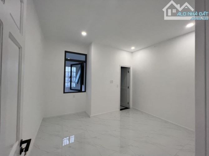 🏡  ANH CHỊ ƠI VỚI CÁI GIÁ TUYỆT VỜI CHỈ 8.6 TỶ - HIỆP BÌNH CHÁNH THỦ ĐỨC. - 2