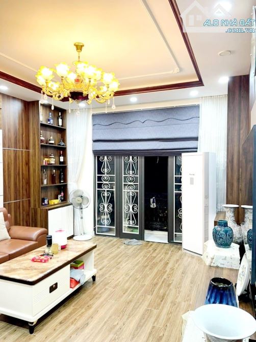 LK DỌC BÚN 2- LA KHÊ VỊ TRÍ ĐẮC ĐỊA VỈA HÈ KD DIỆN TÍCH 50M2X 6 TẦNG MT 4M2 GIÁ 16.2 TỶ - 3