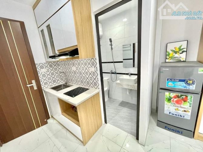 Bán gấp tòa nhà Apartment ngõ 110 Trần Duy Hưng, Ô Tô, DT 80m2 - 7 tầng - 5.6m MT - 15 Tỷ - 4