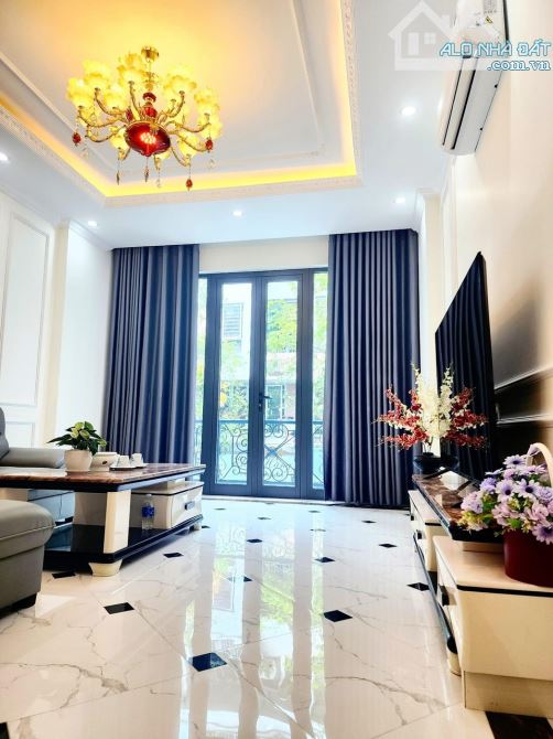 LK DỌC BÚN 2- LA KHÊ VỊ TRÍ ĐẮC ĐỊA VỈA HÈ KD DIỆN TÍCH 50M2X 6 TẦNG MT 4M2 GIÁ 16.2 TỶ - 5