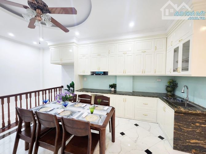 LK DỌC BÚN 2- LA KHÊ VỊ TRÍ ĐẮC ĐỊA VỈA HÈ KD DIỆN TÍCH 50M2X 6 TẦNG MT 4M2 GIÁ 16.2 TỶ - 6