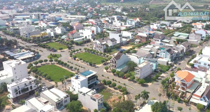 Đất thành phố Tân Uyên , sau lưng Trung Tâm Hành Tân Uyên ngộp bán lỗ 500 triệu - 1