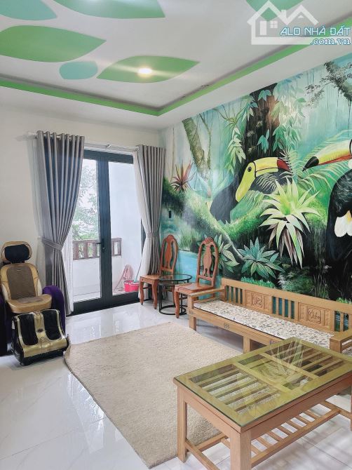 6,8 tỷ - Cần bán nhanh căn nhà 3,5 tầng góc 2 mặt tiền đường Nguyễn Thị Định - 2