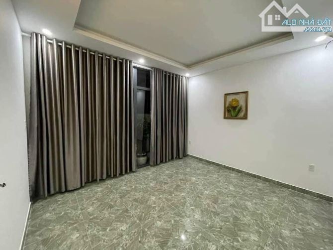 Cần Bán Nhà 1 Trệt 3 Lầu Hẻm Oto Lê Hồng Phong 51.2M2 (4.3x12) - Giá: 6.6Tỷ - 2