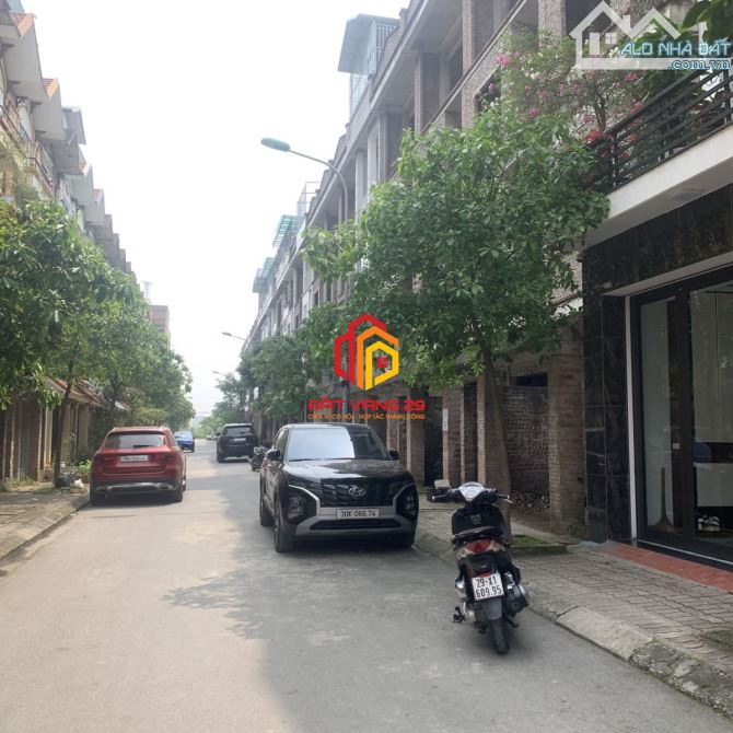 Chính chủ gửi bán nhanh nhà liền kề xây thô 4 tầng tại KĐT Lộc Ninh,Chúc Sơn, Chương Mỹ - 2