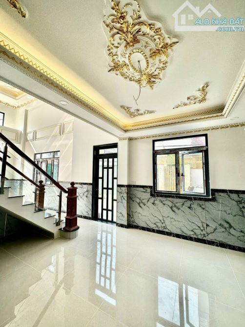 Bán Nhà Phố Cao Cấp P.Tam Hoà gần Nhà Thờ Giáo Xứ Trinh Vương ra Bệnh Viện Đồng Nai 3 phút - 4