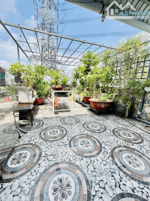 SIÊU PHẢM TÂN CHÁNH HIỆP - QUẬN 12. 108 m2 - 4 TẦNG - Ô TÔ NGỦ SÂN NHÀ -GẦN TRƯỜNG ĐH GTVT - 4