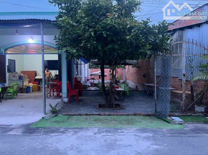 Bán gấp lô đất 92m2 giá 1tỷ5 ngay Coop Mart Đỗ Văn Dậy, Tân Hiệp, Hóc Môn sổ hồng riêng