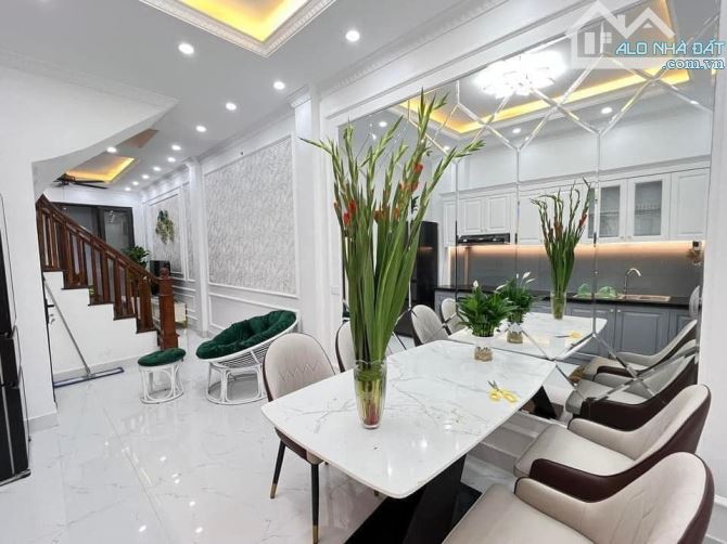 bán nhà đẹp, Cầu Giấy, Mai Dịch, Trần Bình,gần Hồ Tùng Mậu, Phạm Hùng. 51m2. Giá: 10,5 Tỷ
