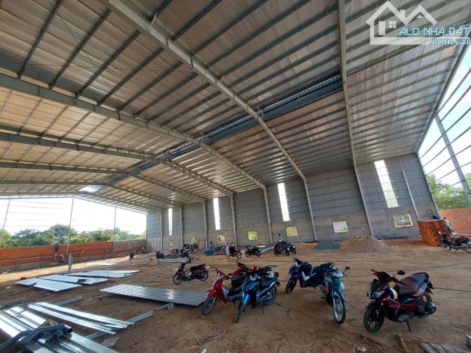 Cho thuê 1.500m2 XƯỞNG Mới  Bến cát giá 60.000đ/m2