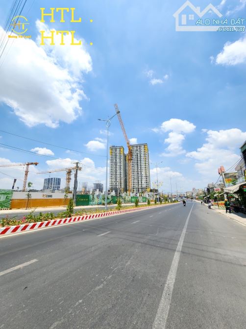 Bán đất lớn 2409.7m2 19.5x85.6 114.5TY TL MT đường Vành Đai Đại Học Quốc Gia, p.Đông Hòa,