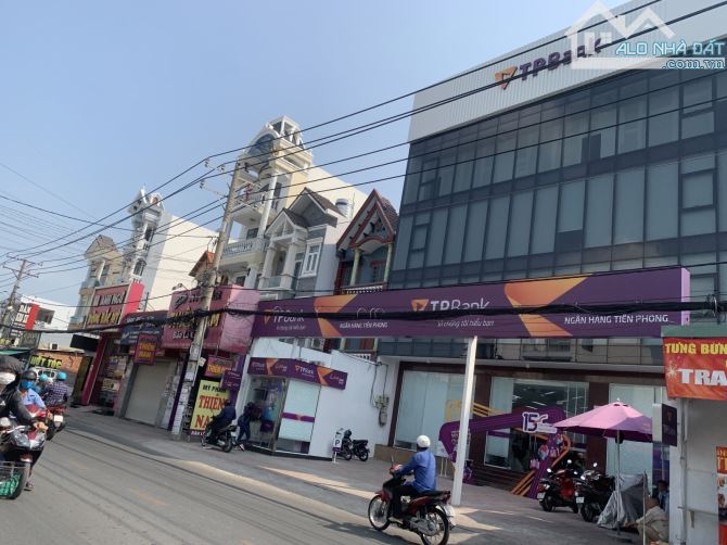 Nhà đất mặt tiền Nguyễn Ảnh Thủ Trung tâm Q12