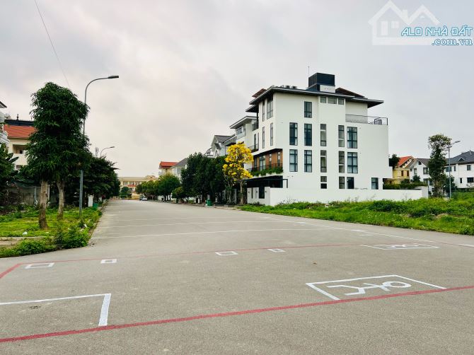 Bán đất tuyến 2 Lê Hồng Phong 119m2 - 600m2, giá 7 tỷ - 40 tỷ - 3