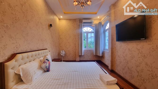 Cho thuê biệt thự An Viên Nha Trang, 3 tầng 5 ngủ, có Bể Bơi riêng, đầy đủ nội thất, 40tr - 8