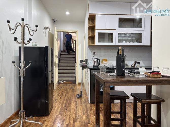 CHO THUÊ CĂN HỘ MỚI phố HUẾ ĐỦ ĐỒ ĐẸP 5 Sao, THANG MÁY, giá ưu đãi 7,5-10tr - 9