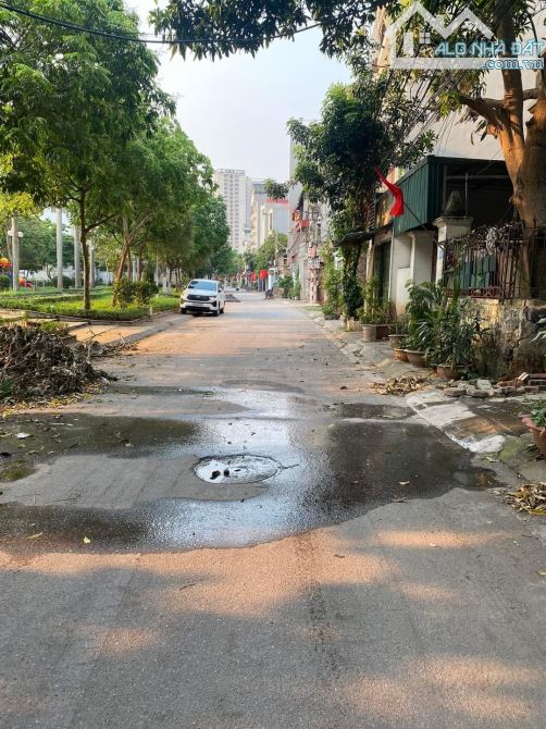 Bán Đất Thạch Bàn 76m2, MT 5m, Giá 9 tỷ, Long Biên