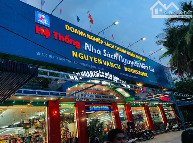 NHÀ SÁCH NGUYỄN VĂN CỪ - XÔ VIẾT NGHỆ TĨNH - 255M2-45.99TY - NHÀ SÁCH THUÊ 2000USD/THÁNG - 1