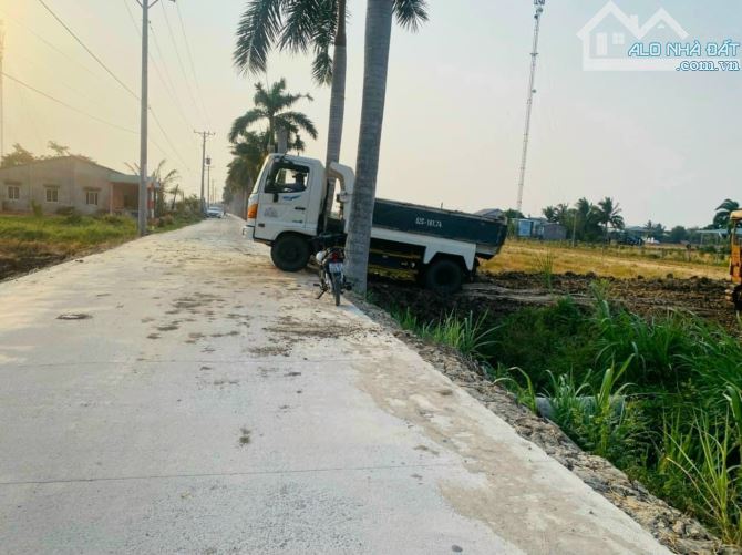 Quá rẻ, 185m2 đất thổ đường ô tô Cầu Dừa, Tân Trụ, 489 tr - 1