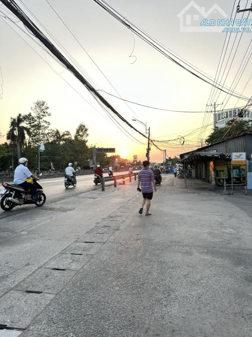 BÁN NHÀ MẶT TIỀN, SIÊU KINH DOANH, Q.LỘ 1A, GẦN COOPMART LONG AN,NHỈNH 13 TỶ - 2