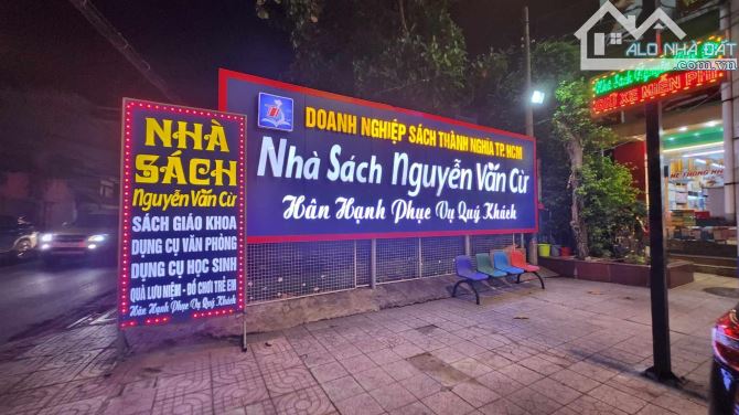 NHÀ SÁCH NGUYỄN VĂN CỪ - XÔ VIẾT NGHỆ TĨNH - 255M2-45.99TY - NHÀ SÁCH THUÊ 2000USD/THÁNG - 6