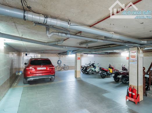 Bán khách sạn MT ngay Phan Văn Trị Gò Vấp - 8.6x20m - Hầm 6 tầng - HĐT 300tr - giá 37 tỷ. - 1