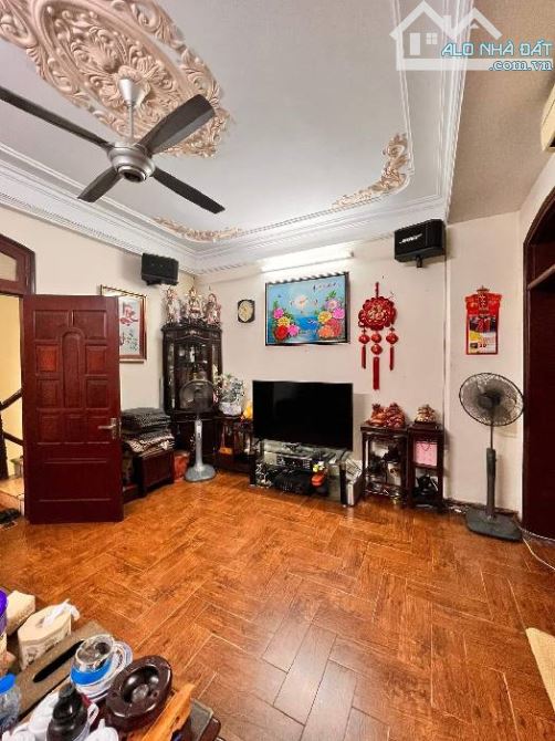Phân lô sát mặt phố Kim Ngưu, 2 ô tô tránh dừng đỗ, vào nhà 45m2 giá chào 14 tỷ - 2