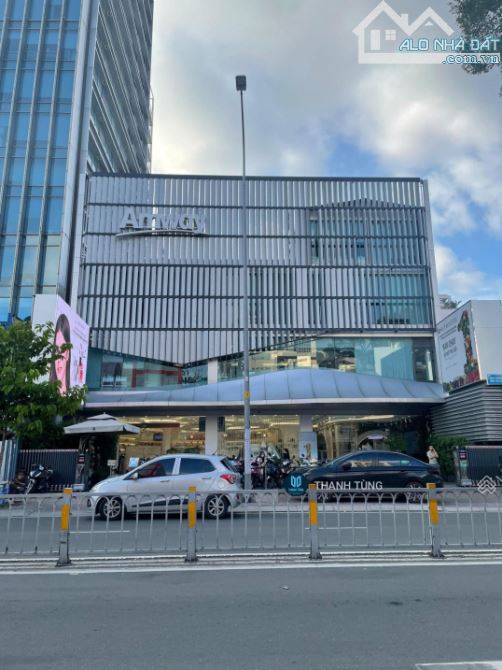Vị trí vàng - MT Nguyễn Thị Minh Khai, Q3 - 20x35m - HĐT 700tr - CT: 3 Hầm 14 tầng 500 tỷ