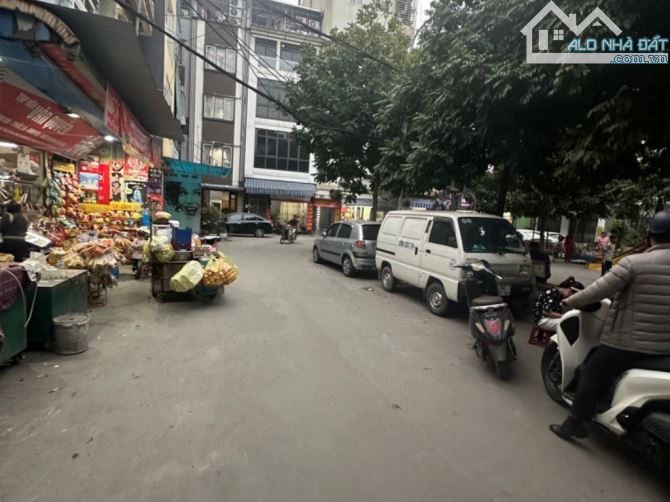 Bán Nhà Bùi Xương Trạch, 2 Mặt Ngõ, Ô Tô Tránh, Kinh Doanh Đỉnh, 62m2, Tách Được 2 Lô