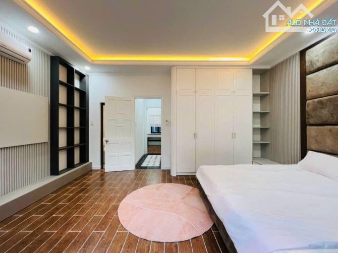 NGỘP BANK GIẢM 700 TRIỆU. KHU VIP DREAMHOME GÒ VẤP. GẦN BỜ KÊNH THAM LƯƠNG. KẾT CẤU 5 TẦNG - 10