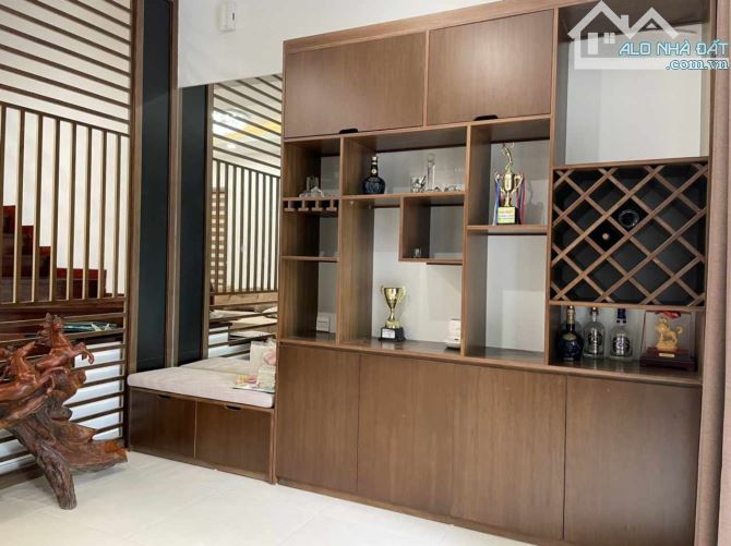 Bán nhà MP Ao Sen, 56m2, 7 tầng, mt 4.4m.  20 tỷ - 2