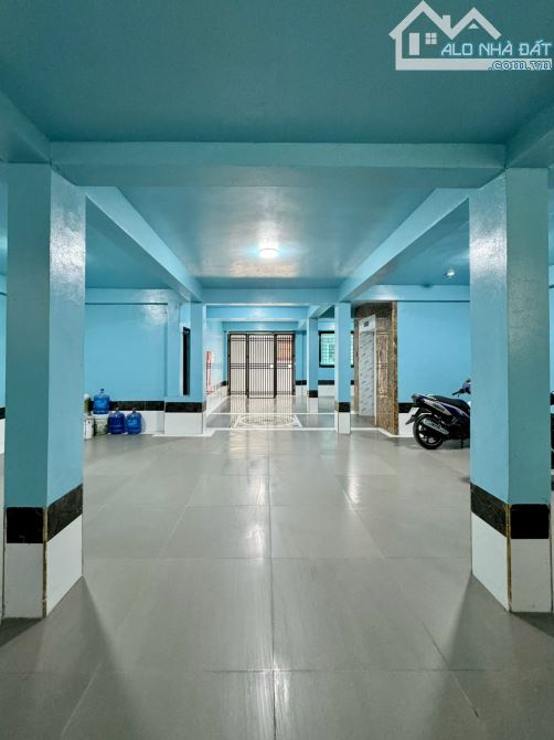 Bán nhà Trọ Triều Khúc 140m 9 tầng 44 kk phòng đường ô tô tránh , gác xép, cửa sổ thoáng. - 2