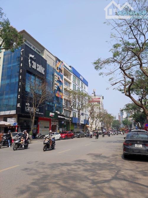Bán nhà Mặt Phố khu vực Trần Đại Nghĩa, DT 125m x mặt tiền 6.6m, lô góc, 59.9 tỷ đồng