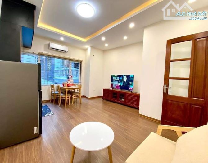 NHÀ PHỐ VĂN CAO 60M2, 5T THANG MÁY - THOÁNG TRƯỚC SAU - VỪA Ở VỪA KD - GẦN HỒ