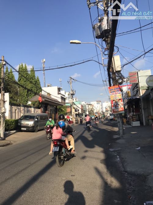 Cho thuê Kho - bãi,  15x35m, hơn 600m2. MT Nguyễn Duy Trinh. xe công vào 24/24, 40tr/th - 1