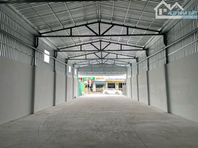 Cho thuê kho 300 m2 sân rộng gần cảng Cái Cui