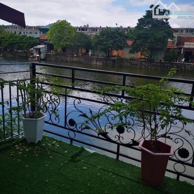 Bán nhà Mỗ Lao ngay phố Nguyễn Văn Lộc 5 tầng kinh doanh, nhà đẹp, nội thất xịn 80m 16 tỷ