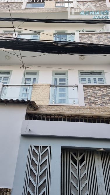 Nhà 2 lầu bề ngang 7.5m, ngay đường Lê Đức Thọ. Giá 5,8 tỷ